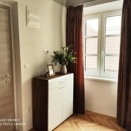 Cross Street 4 Guest house Ljubljana
