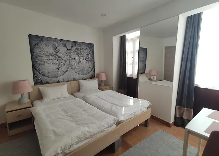 Cross Street 4 3* Ljubljana