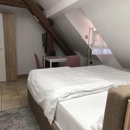 Cross Street 4 3* Λιουμπλιάνα