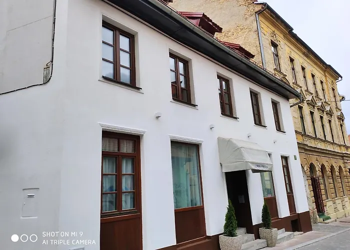 Cross Street 4 3* Λιουμπλιάνα