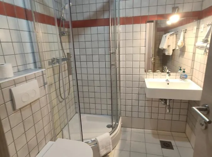 Cross Street 4 3* Λιουμπλιάνα